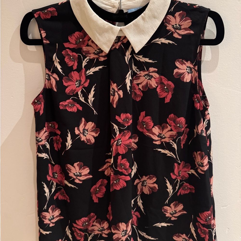 Floral Sleeveless Top with Collar